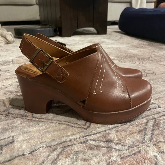 b.o.c Women's Cecila Medium Brown Clogs SZ 9 Chunky Brown Leather Heels NEW - Picture 8 of 10